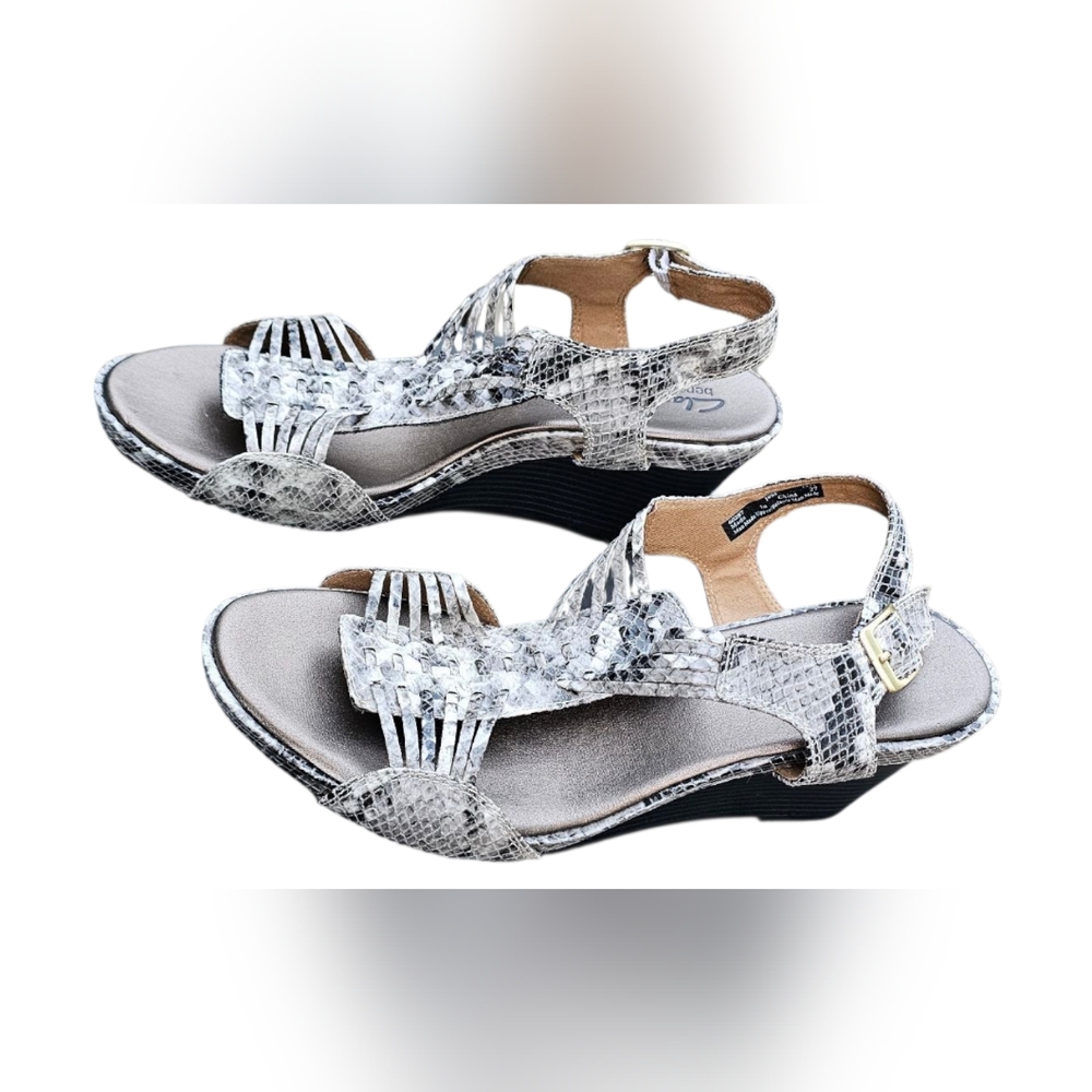 Clarks Bendables Vegan Snakeskin Strappy Sandals 3" Heels Criss-Cross Straps - Picture 3 of 11